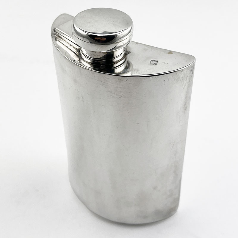Superb Quality 6.8 Troy Oz Sterling Silver Hip Flask (1915)