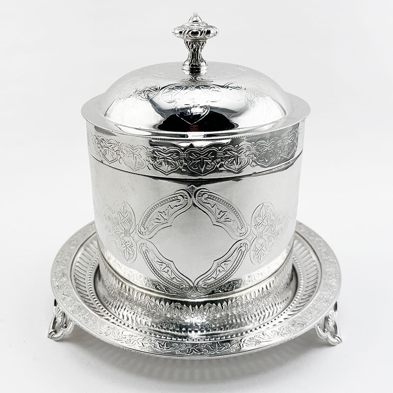 Pretty Victorian Silver Plated Biscuit Barrel (c.1890)