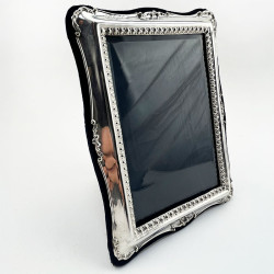 Attractive Henry Matthews Edwardian Sterling Silver Photo Frame