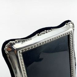 Attractive Henry Matthews Edwardian Sterling Silver Photo Frame