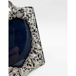 Beautiful William Comyns Victorian Sterling Silver Photo Frame