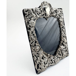 Beautiful William Comyns Victorian Sterling Silver Photo Frame