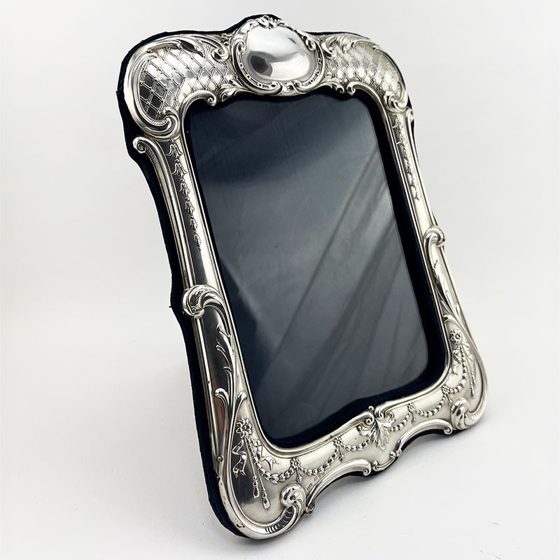 Large Henry Matthews Sterling Silver Photo Frame (1912)