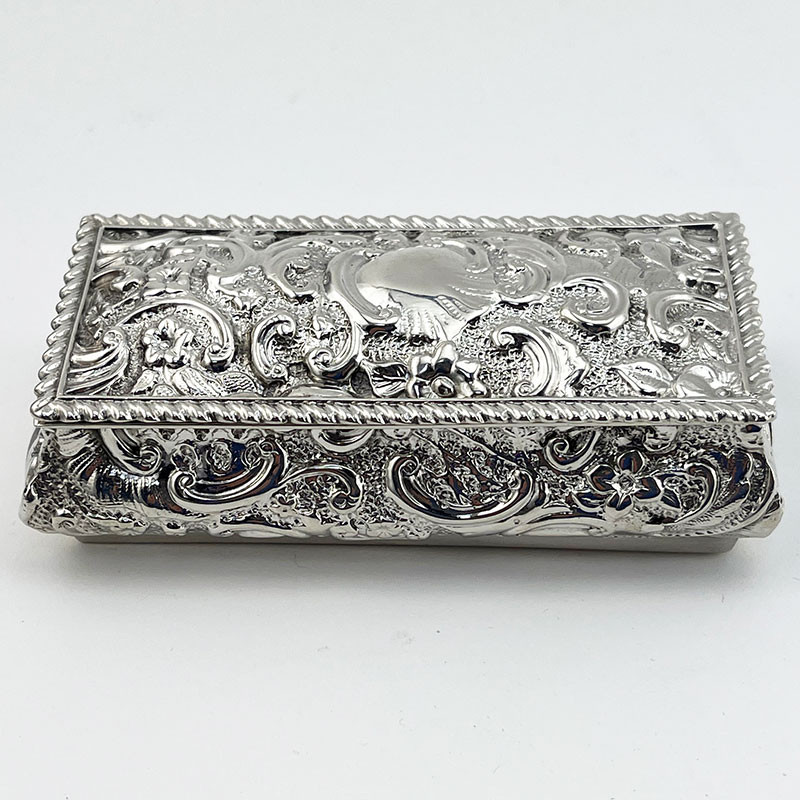Embossed Edwardian Sterling Silver Jewellery or Trinket Box (1902)