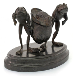 Bronze Pair of Frogs holding a Snail Salt