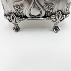 Sterling Silver Jewellery or Trinket Box Depicting Mother and Child