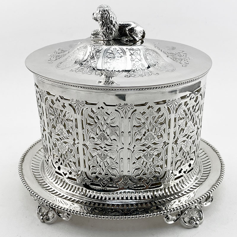 Good Quality Oval Victorian Silver Plated Biscuit or Trinket Box (c.1890)