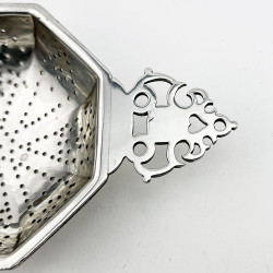 Good Quality and Gauge Sterling Silver Tea Strainer