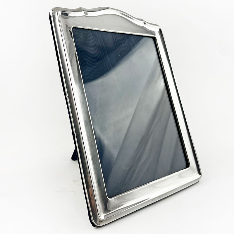 Smart Plain Sterling Silver Photo Frame (1911)
