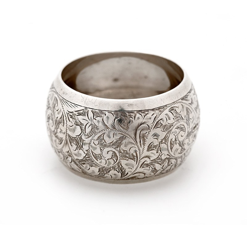Chester Silver Over Sized Barrel Shaped Napkin Ring (1902)