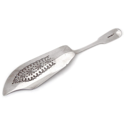 Georgian Silver Fish Slice with a Crested Blade and Fiddle Pattern Handle