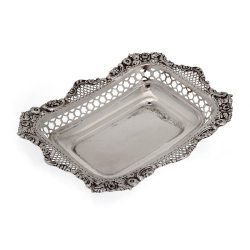 Decorative Antique Silver William Comyns Dish (1897)
