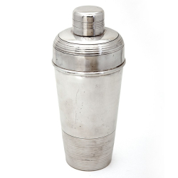Continental Silver Plated Cocktail Shaker with a Ribbed Top and Integral Ice Strainer