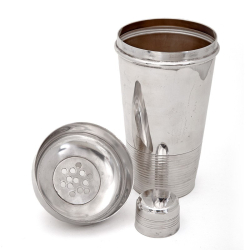 Continental Silver Plated Cocktail Shaker with a Ribbed Top and Integral Ice Strainer