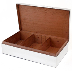 Large Edwardian Plain Silver Goldsmiths & Silversmiths Table Cigar Box