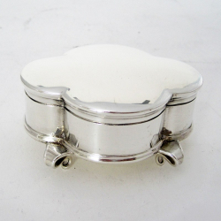 Edwardian Elkington & Co Oval Silver Jewellery Box with a Hinged Lid