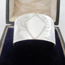 Boxed Victorian Silver Napkin Ring Engraved with Floral Festoons