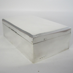 Smart Cedar Lined Rectangular Silver Table Cigar or Trinket Box