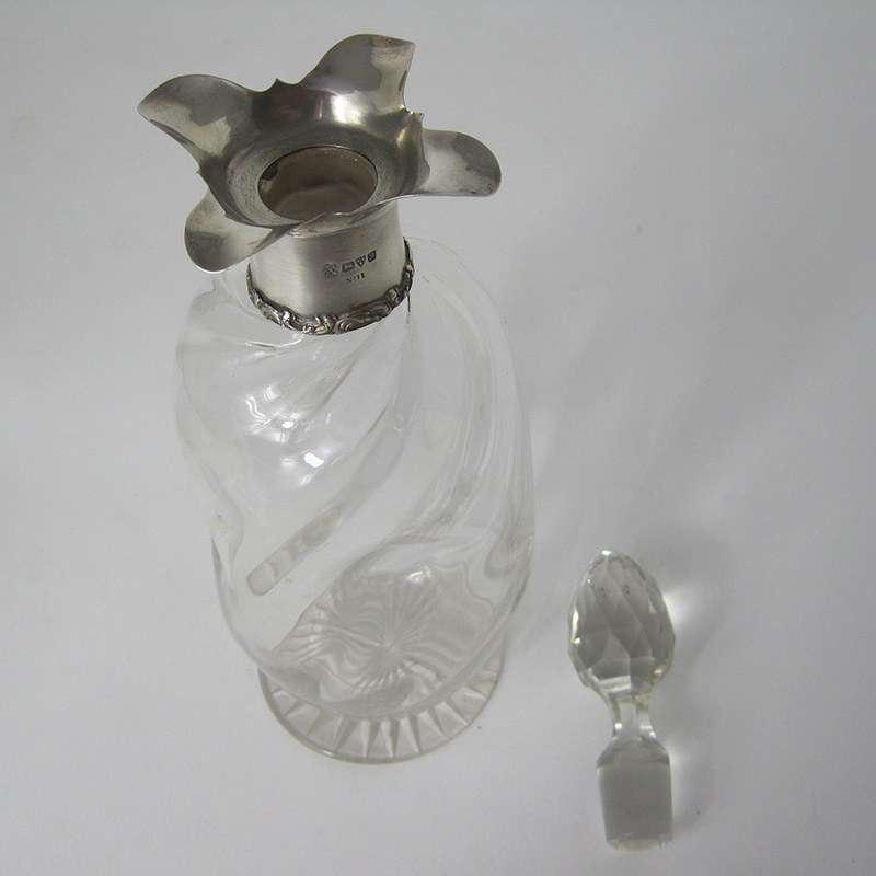 Late Victorian Chester Silver Neck Glass Decanter (1902)
