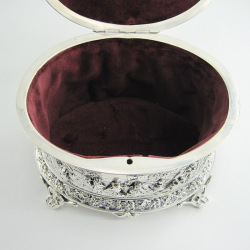 Large Fine Quality French Oval Electrotyped Silver Plated Jewellery or Trinket Box