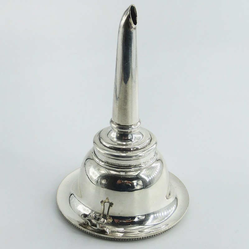 Good Quality Victorian Silver Plated Wine Funnel (c.1890)