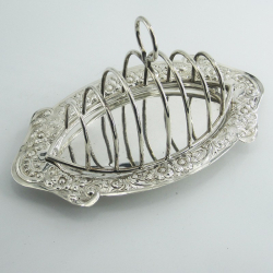 Pretty Late Victorian Silver Plated Toast Rack (c.1895)